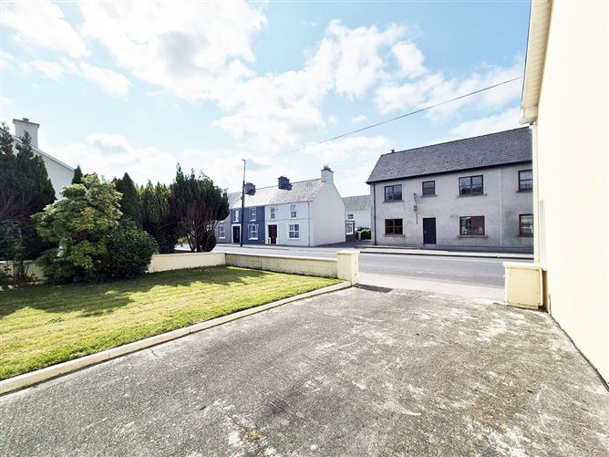 Chapel Street, Dunmanway, Cork