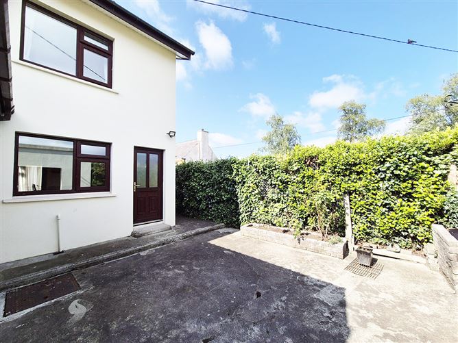 Chapel Street, Dunmanway, Cork