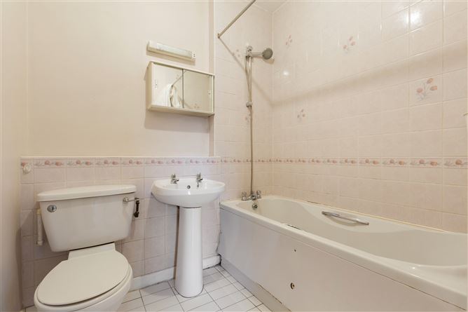 6 Burgh House, Ardilaun Court, Patrick Street, Christchurch, Dublin 8