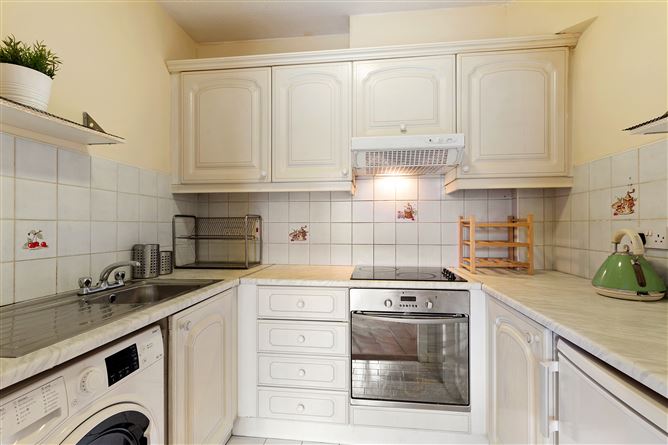 6 Burgh House, Ardilaun Court, Patrick Street, Christchurch, Dublin 8