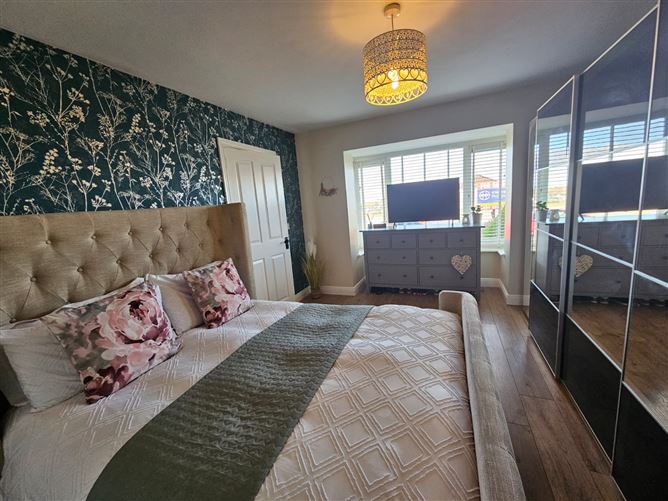 11 Broomhall Crescent, Rathnew, Wicklow