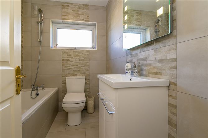 5 The Laurels, Beaufort Place, Navan, Meath