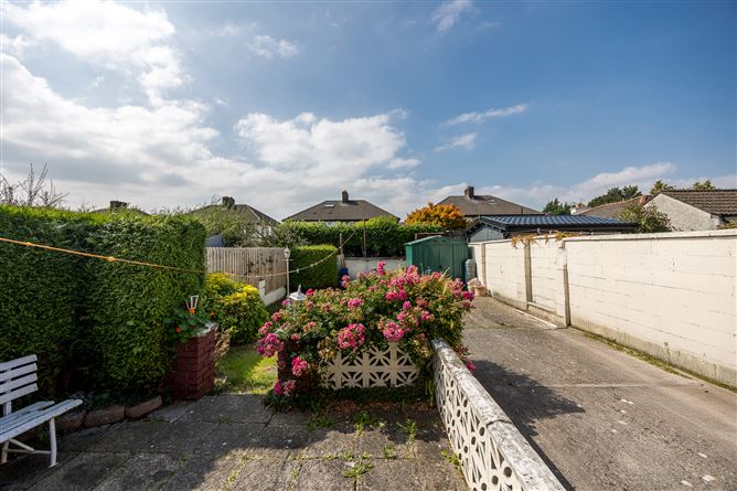 59 Elm Mount Park , Beaumont, Dublin 9