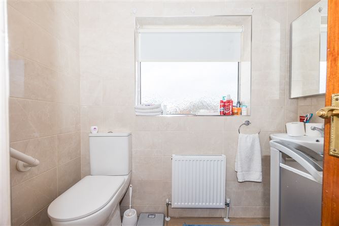 59 Elm Mount Park , Beaumont, Dublin 9