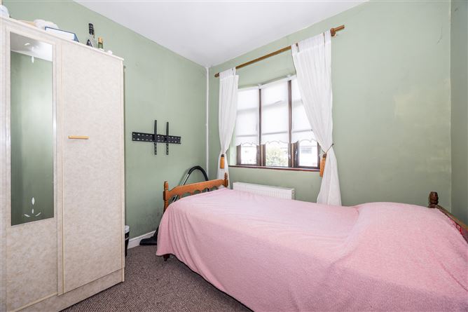 59 Elm Mount Park , Beaumont, Dublin 9