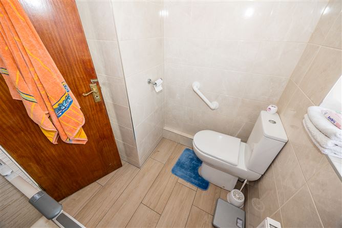 59 Elm Mount Park , Beaumont, Dublin 9