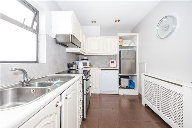 59 Elm Mount Park , Beaumont, Dublin 9
