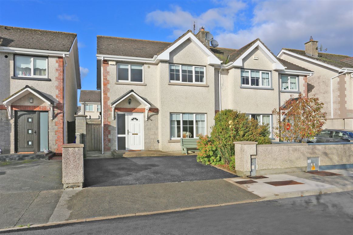 44 Lios Anama, Sixmilebridge, Clare