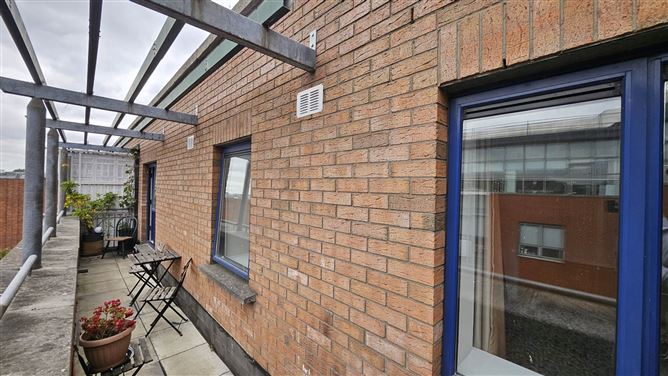 Apartment 156 King`s Court, Parnell Street, Dublin 1