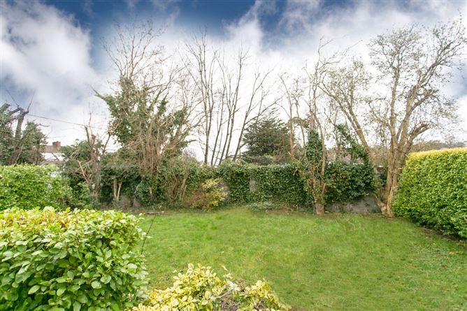 19 Birchfield Lawn, Goatstown, Dublin 14