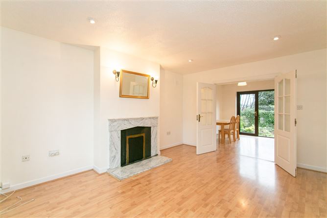 19 Birchfield Lawn, Goatstown, Dublin 14