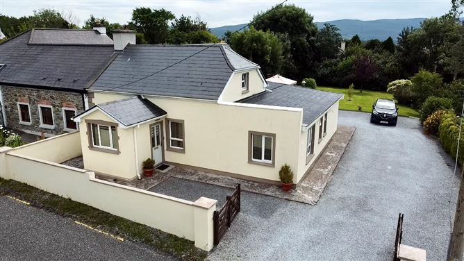 Main image for The Horseshoe Cottage, Forge Cross, Tralee, Kerry