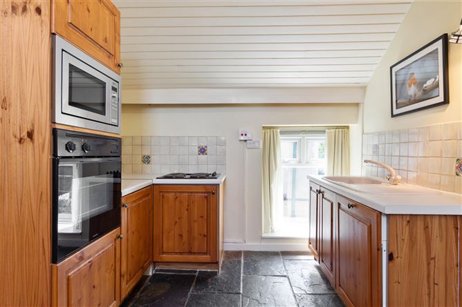 Ketu, Breffni Gate, 25 Church Road, Dalkey, Co. Dublin