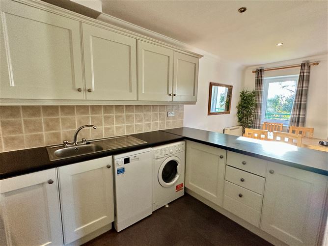 12 Roebuck Park House, Clonskeagh, Dublin 14