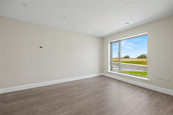 https://photos-a.propertyimages.ie/media/0/7/8/4948870/01f5199b-f7c7-4d85-bfa7-340e8a468a61_l.jpg