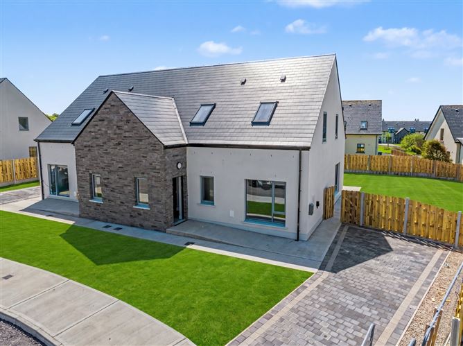 https://photos-a.propertyimages.ie/media/0/7/8/4948870/01f5199b-f7c7-4d85-bfa7-340e8a468a61_l.jpg