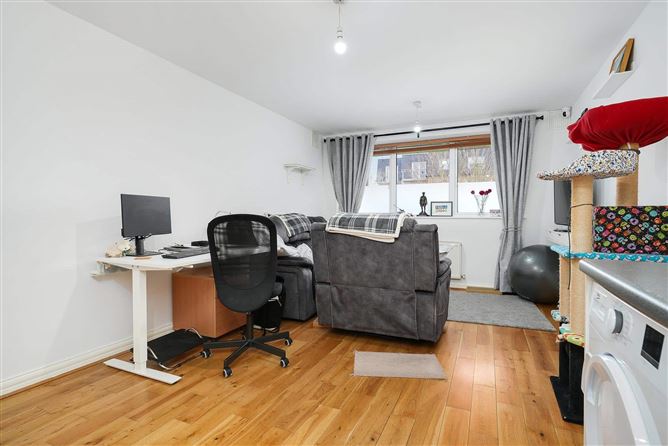 25 Eaton Close, Rathcoole, Co. Dublin