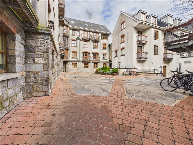 Apartment 17, Kirwans Court, Kirwans Lane, Galway, Co. Galway