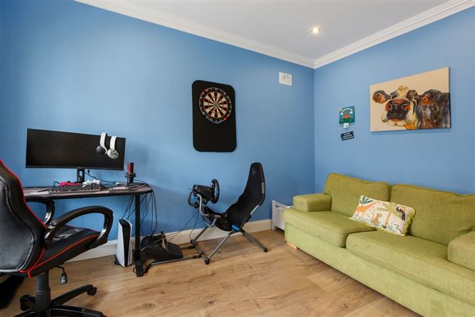 Photo 11 of 23 — 8 Mariners Cove, Howth, County Dublin