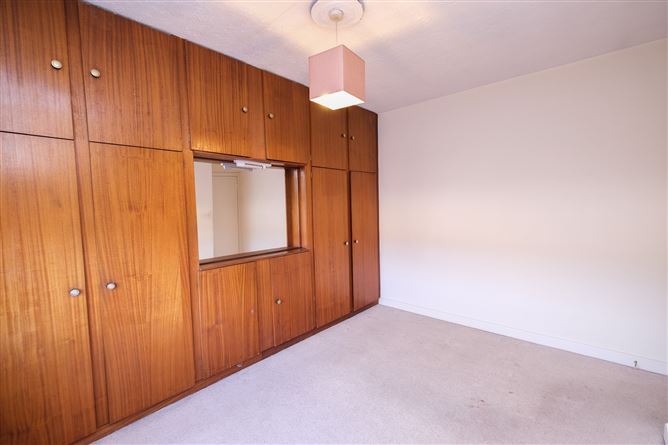  18 Saint Patrick's Road, Greenhills, Dublin 12