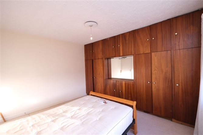  18 Saint Patrick's Road, Greenhills, Dublin 12