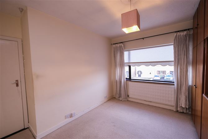  18 Saint Patrick's Road, Greenhills, Dublin 12