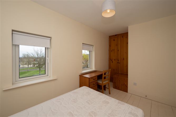 68 Clonlea, Mount Oval, Rochestown, Cork