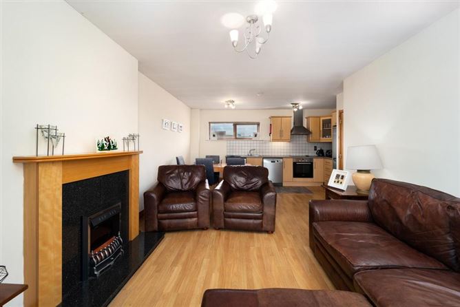 19E Fernleigh Dale, Castleknock, Dublin 15