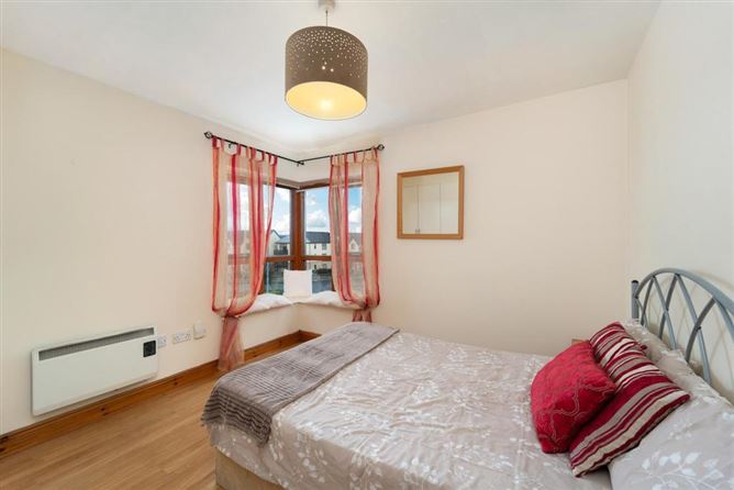 19E Fernleigh Dale, Castleknock, Dublin 15