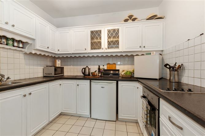 Apt 7 Lucerne, 39 Castle Avenue, Clontarf, Dublin 3