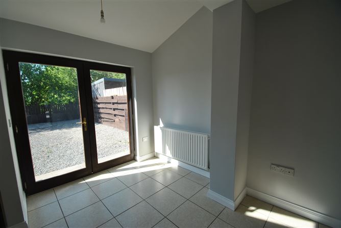 7 Castle Court, Shinrone, Birr, Co. Offaly
