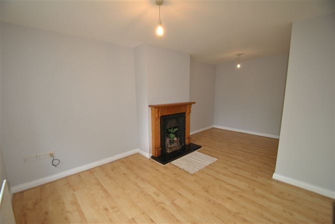 7 Castle Court, Shinrone, Birr, Co. Offaly