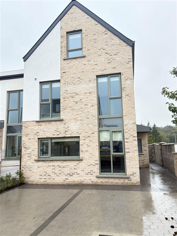 No. 70 Ras An Mhuilinn, Gurteenroe, Macroom, Cork