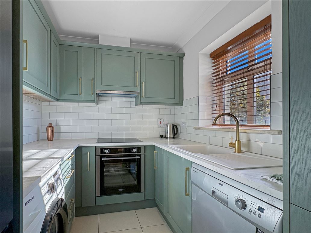 Apartment 2, Seafield Apartments, Bun A Chnoic, Rahoon, Galway