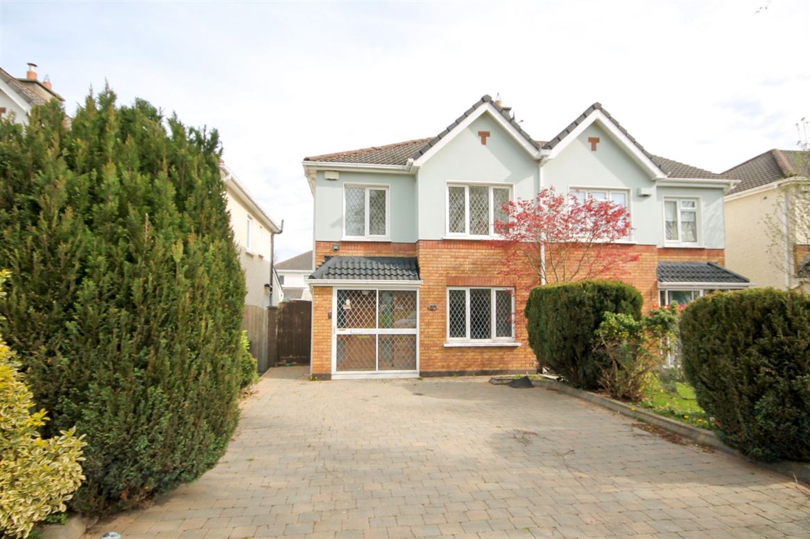 5 Finnswalk, Finnstown Cloisters, Lucan, Co. Dublin