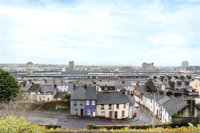 6 Hackett's Terrace, St Luke's, Cork