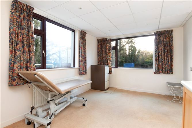 Crescent View, Leixlip Road, Lucan, Co. Dublin
