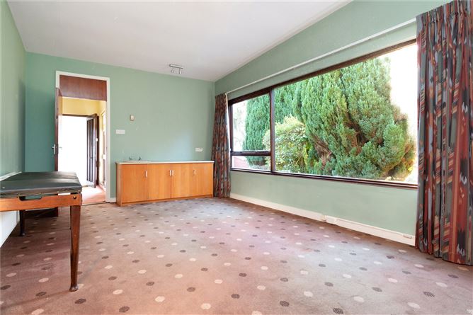 Crescent View, Leixlip Road, Lucan, Co. Dublin