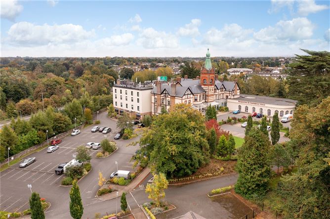 Crescent View, Leixlip Road, Lucan, Co. Dublin