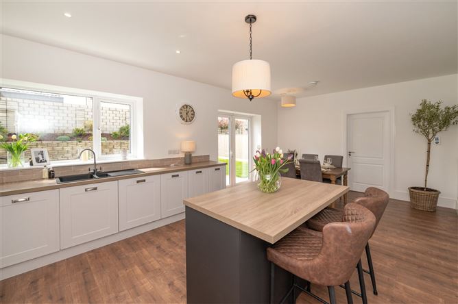 77 Clonlara, Kerry Pike, Co. Cork