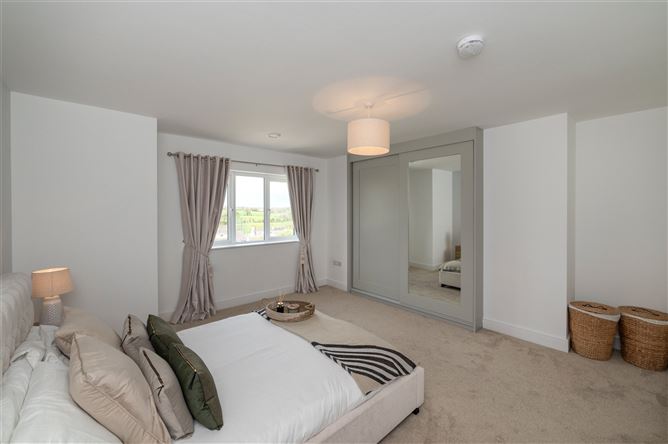 77 Clonlara, Kerry Pike, Co. Cork
