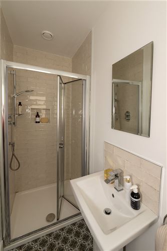 77 Clonlara, Kerry Pike, Co. Cork
