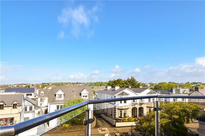 8A Croit na Mara, Quincentennial Drive, 123-125 Upper Salthill, Galway