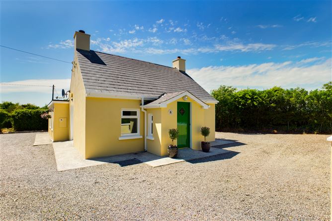 Main image for Ardlahan Cottage, Ballymabin, Dunmore East, Waterford