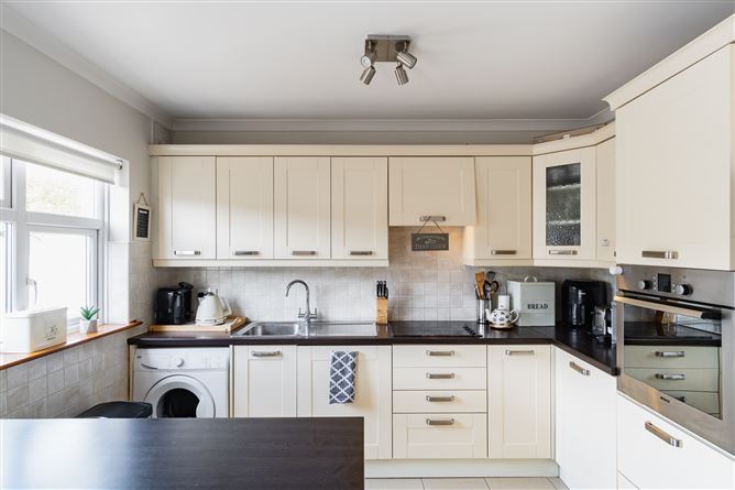 16 Mount Drinan Avenue, Kinsealy, Swords, Dublin