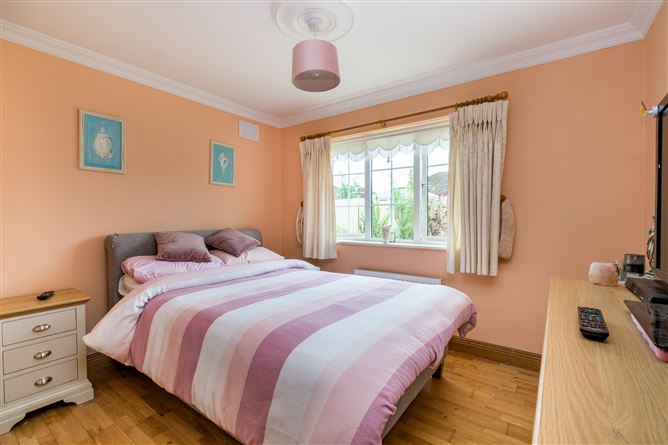 6 Curragh Hill, Ballinagar, Tullamore, Co. Offaly