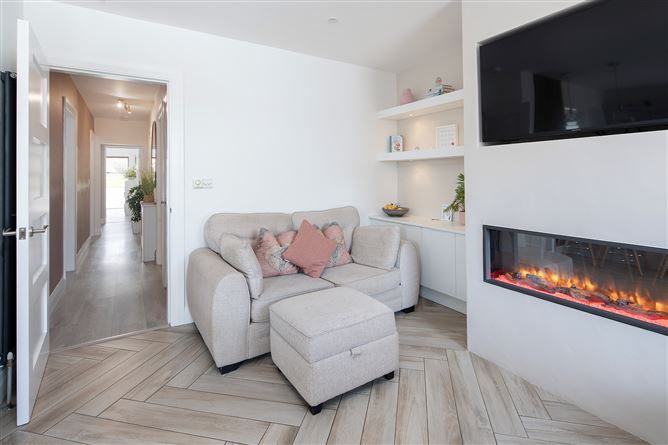 38 Woodview Lawn, Saleen , Midleton, Cork