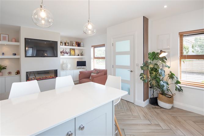 38 Woodview Lawn, Saleen , Midleton, Cork