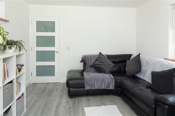 38 Woodview Lawn, Saleen , Midleton, Cork