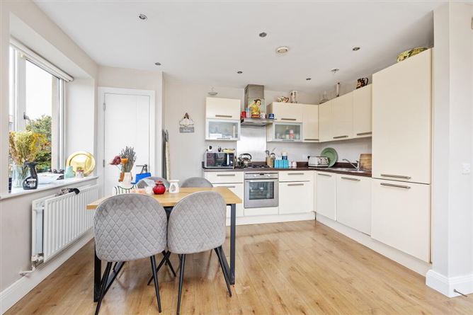 8 Juliet Square, St. Edmunds Park, Lucan, Dublin
